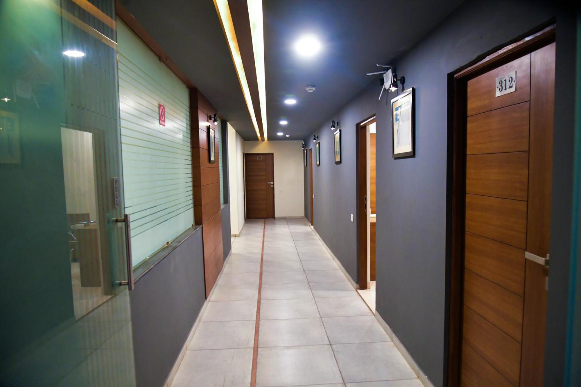 Hotel Ashooka Inn 간디나가르 외부 사진