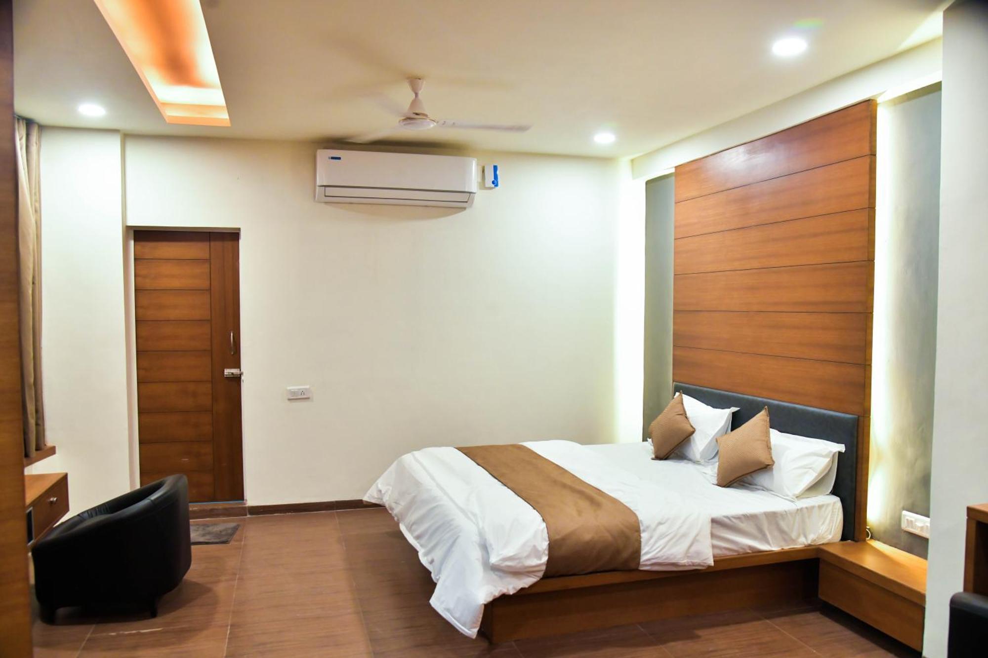 Hotel Ashooka Inn 간디나가르 외부 사진