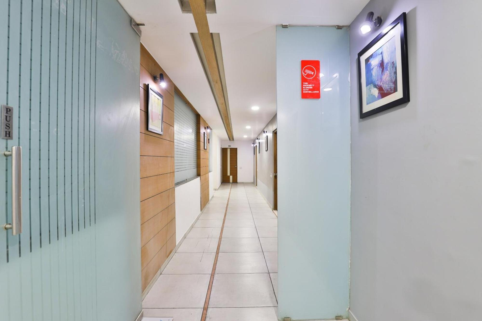 Hotel Ashooka Inn 간디나가르 외부 사진